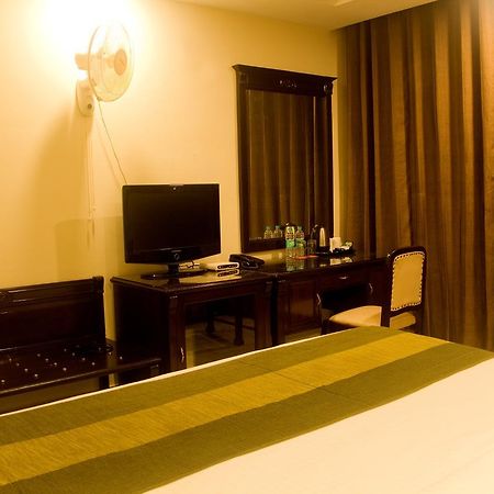 Heaven Blu Hotel & Resort Amritsar Exterior foto